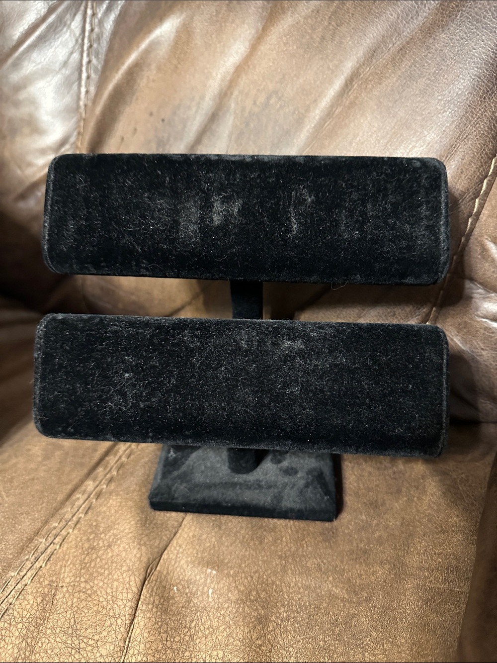 Source Unknown Black Velvet Double-Tier Bracelet Stand